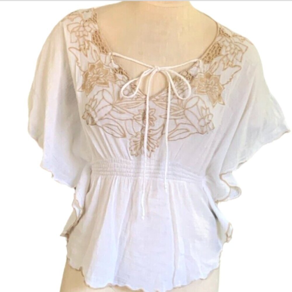 Love Scene Embroidered Top Sz S White Beige #351G